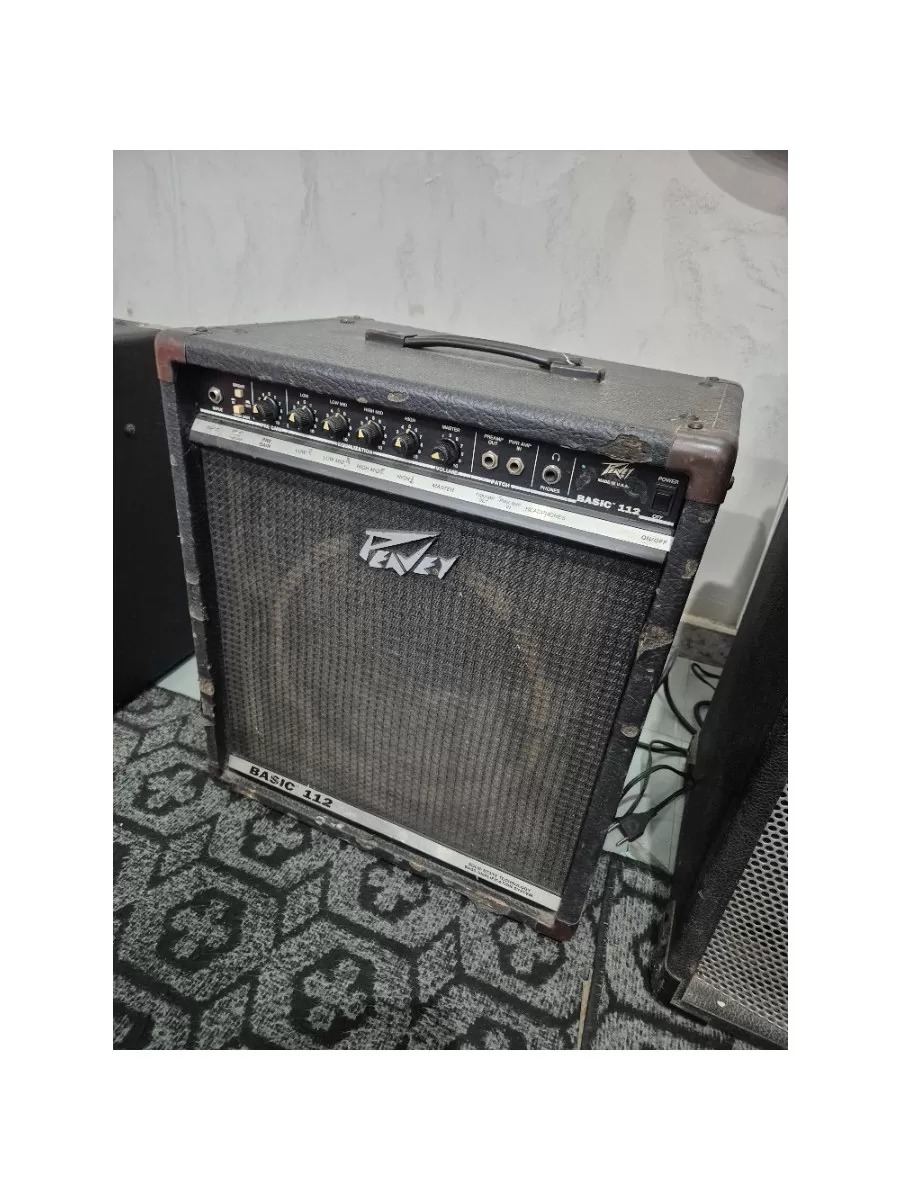 Amplificador Peavey Basic 112