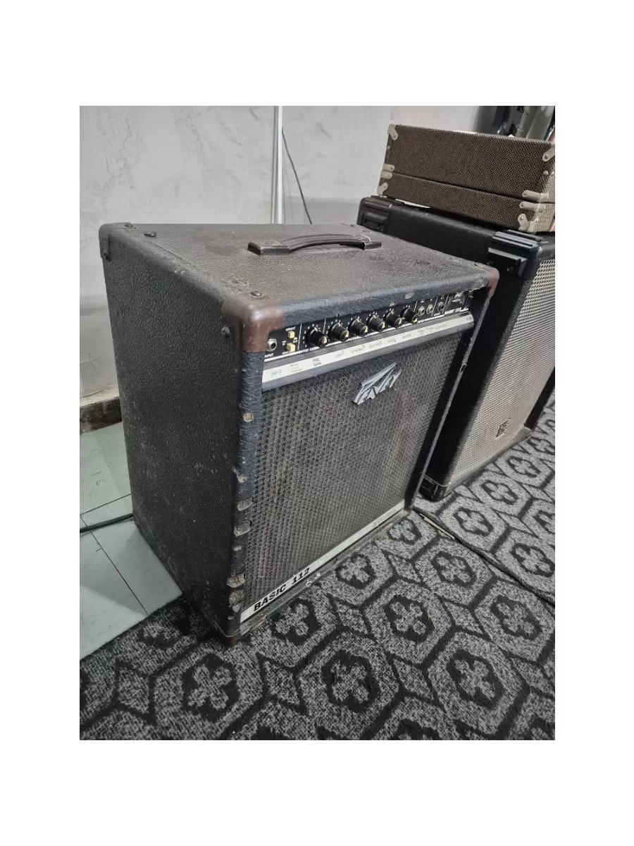 Amplificador Peavey Basic 112