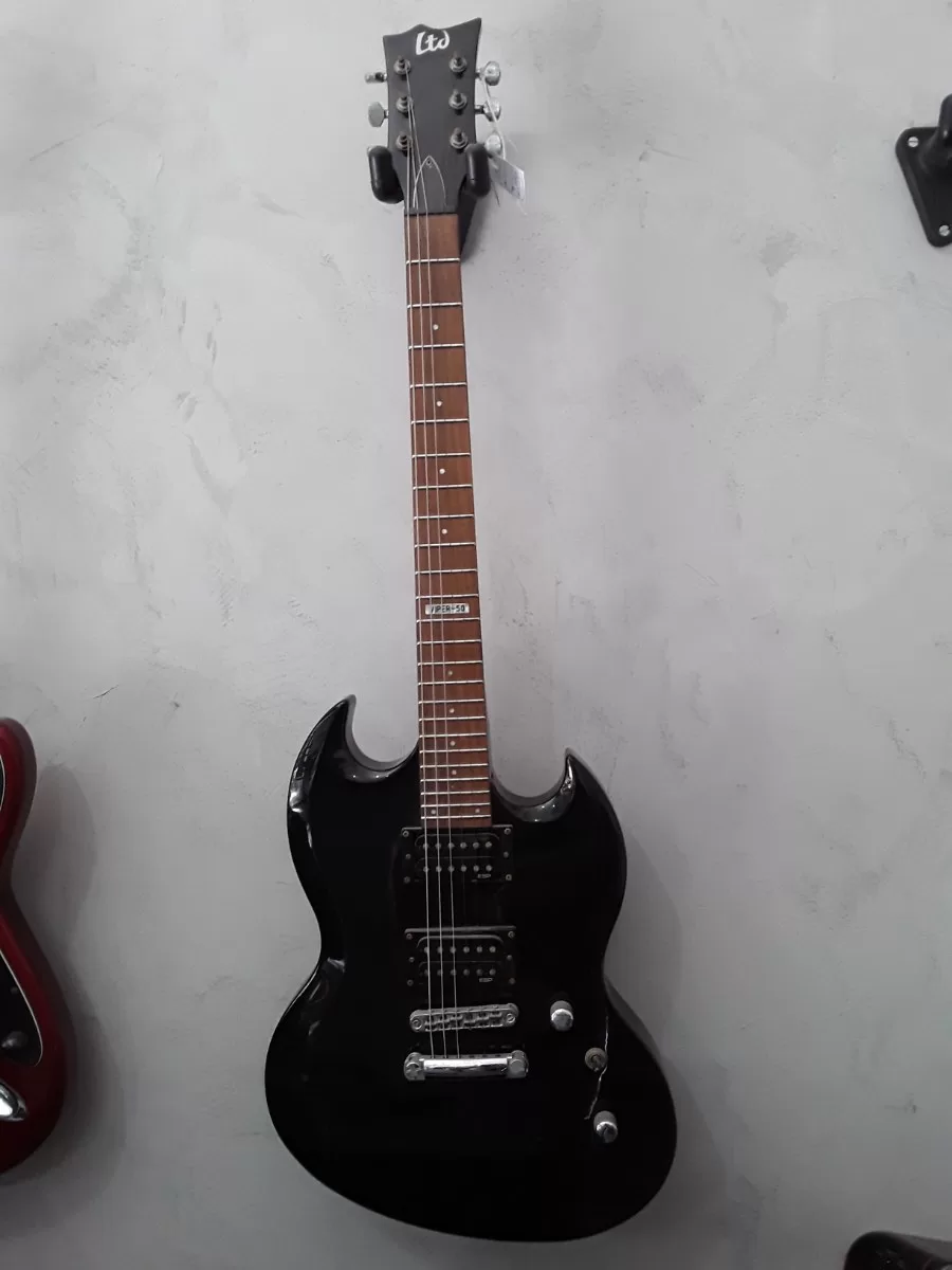 Guitarra Ltd Viper 50