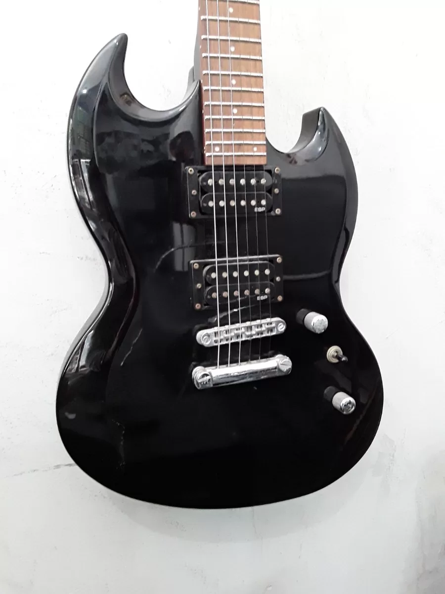 Guitarra Ltd Viper 50