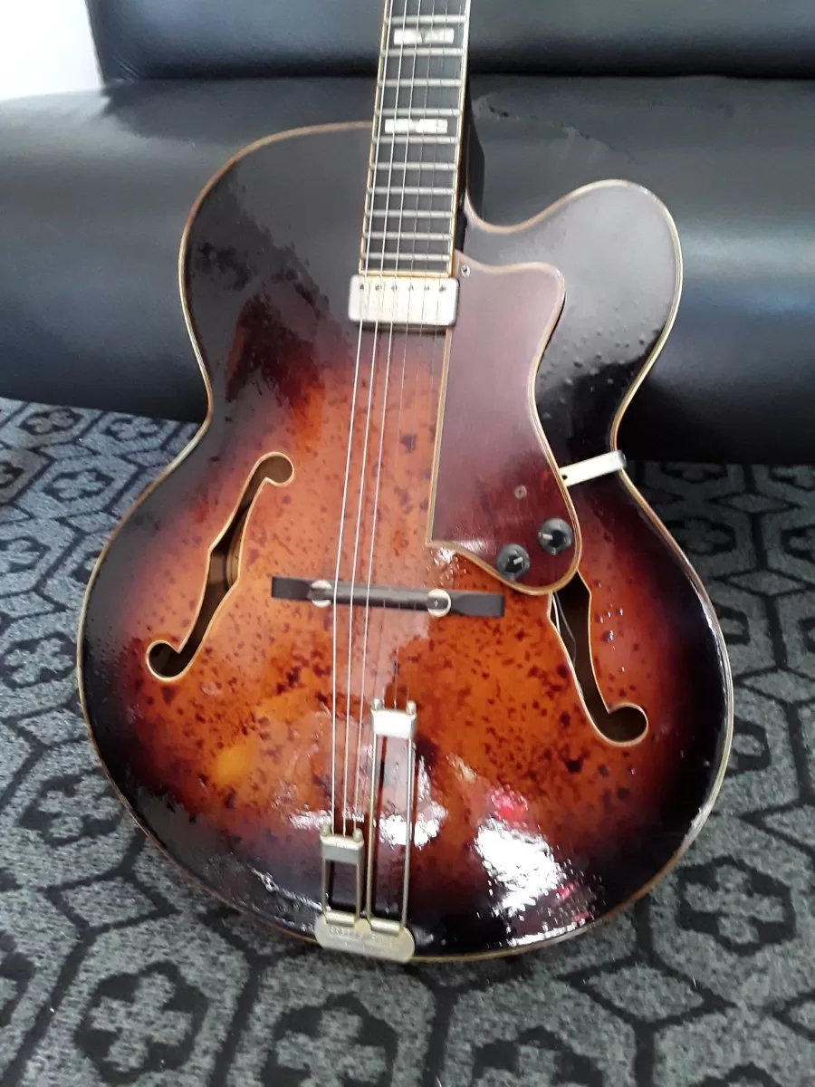 Guitarra Epiphone Emperor AS